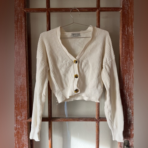 Urban Outfitters Cropped Cream Cardigan - Picture 1 of 3